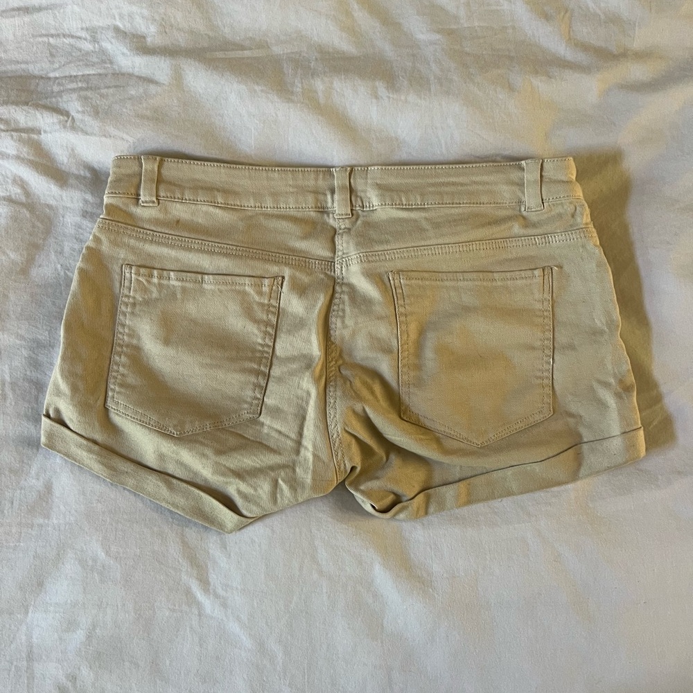 Tan H&M Short - Picture 3 of 3